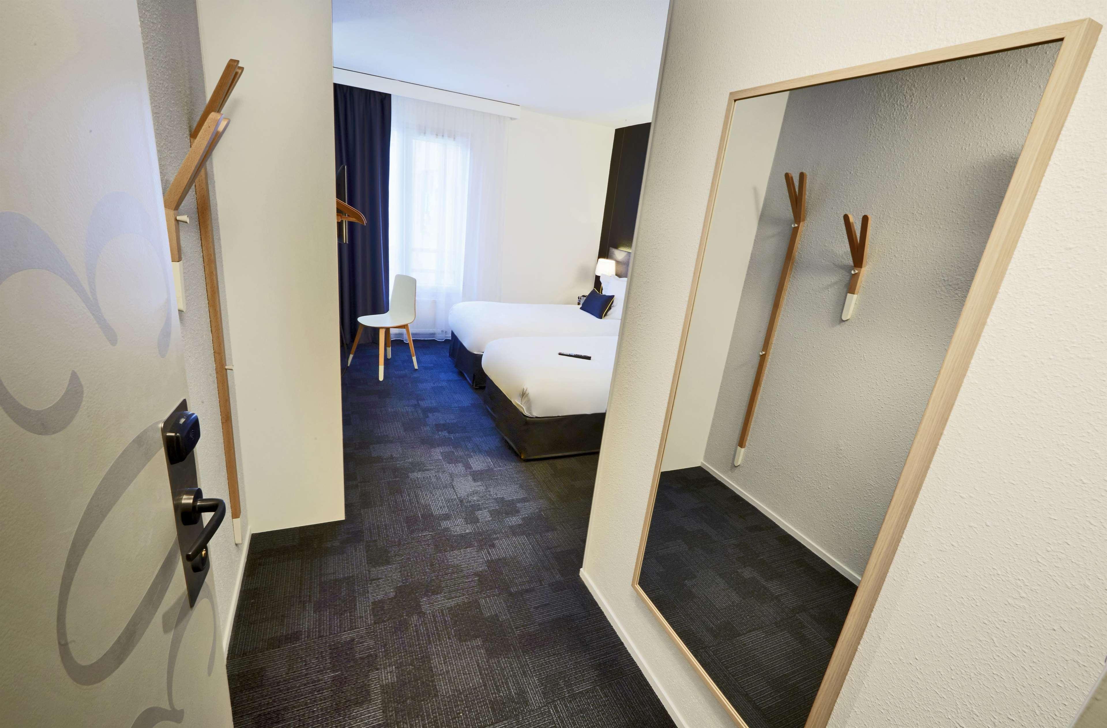คีเรียด์โฮเต็ลเบรสท์เซ็นเตอร์ Hotel เบรสต์ ภายนอก รูปภาพ