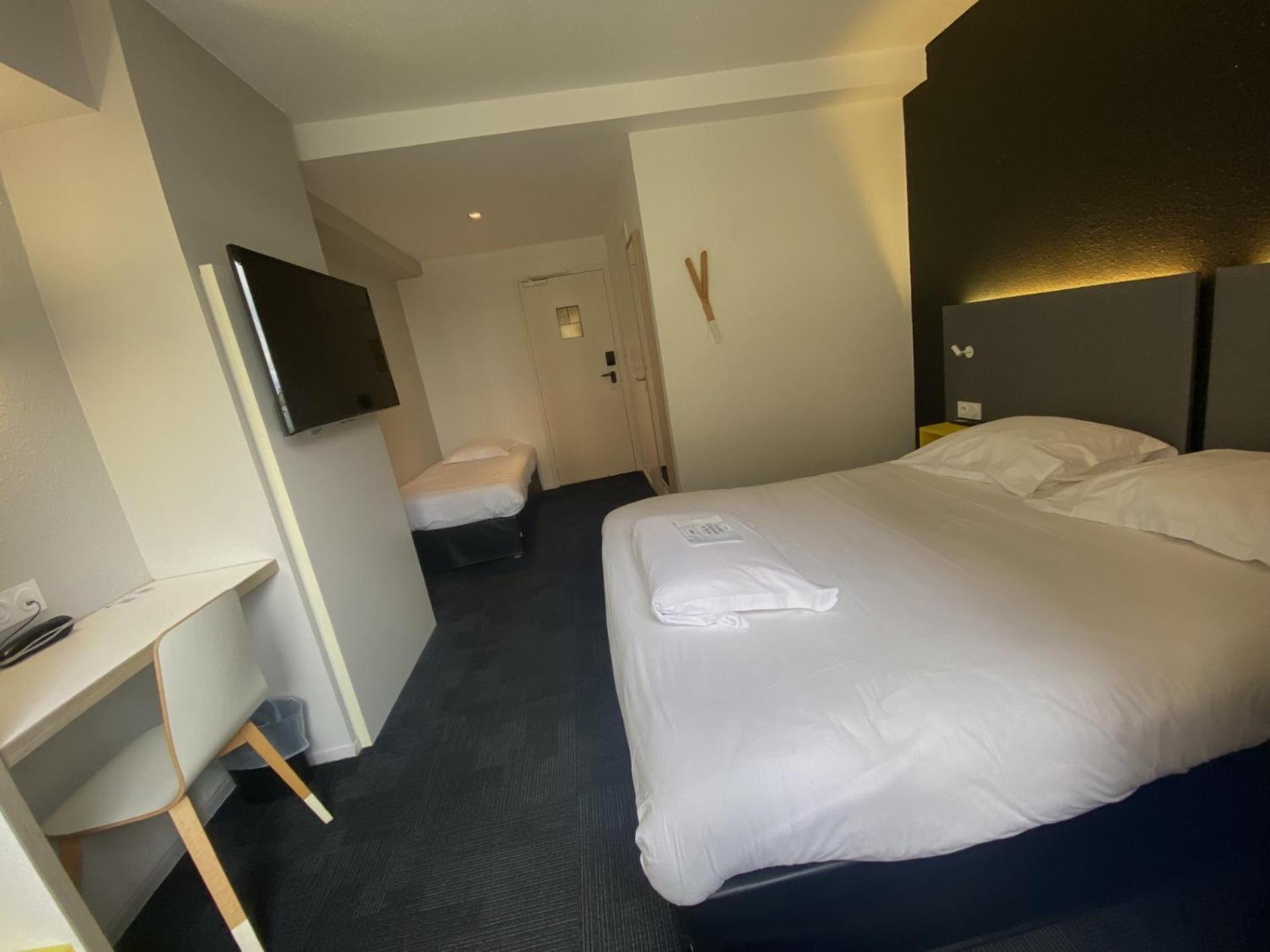 คีเรียด์โฮเต็ลเบรสท์เซ็นเตอร์ Hotel เบรสต์ ภายนอก รูปภาพ